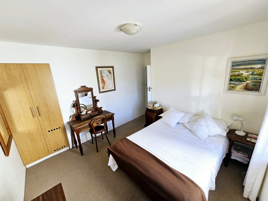 5 Bedroom Property for Sale in Stilbaai Oos Western Cape